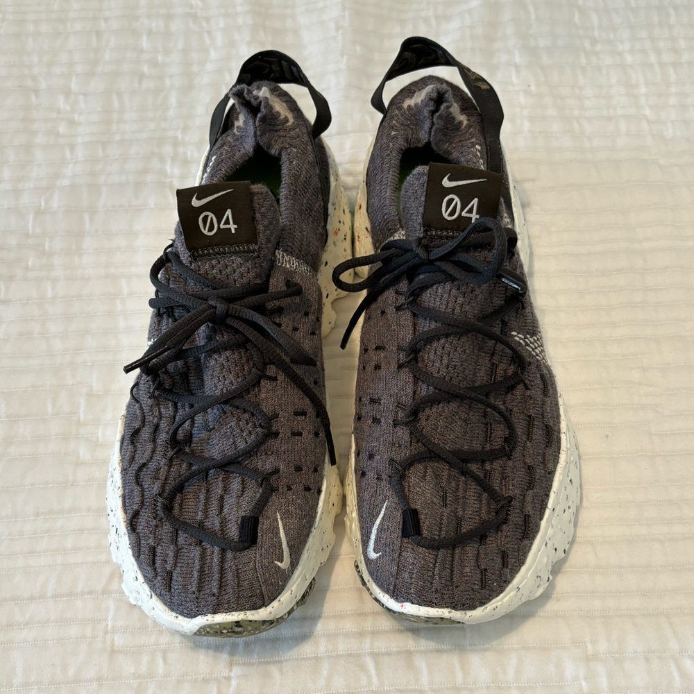 Nike space hippie 04
